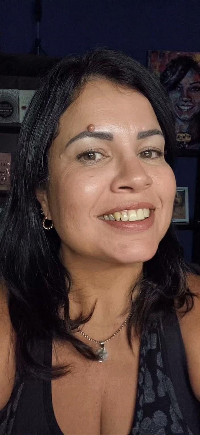 Vivi Freri em casa
